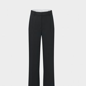 Aritzia Effortless Pant